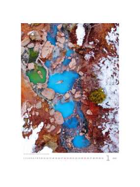 Nástěnný kalendář (World from Above 2026) - 31,5 x 52 cm